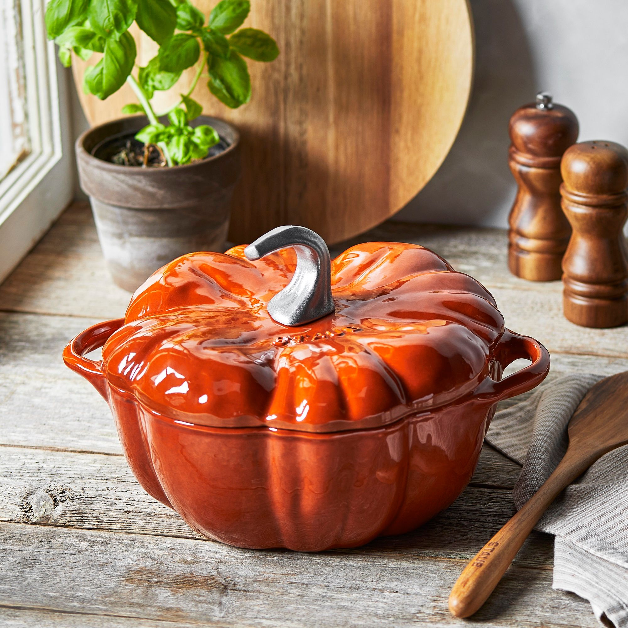 Staub Pumpkin C/tte Cinnamon 24cm 111224806 -